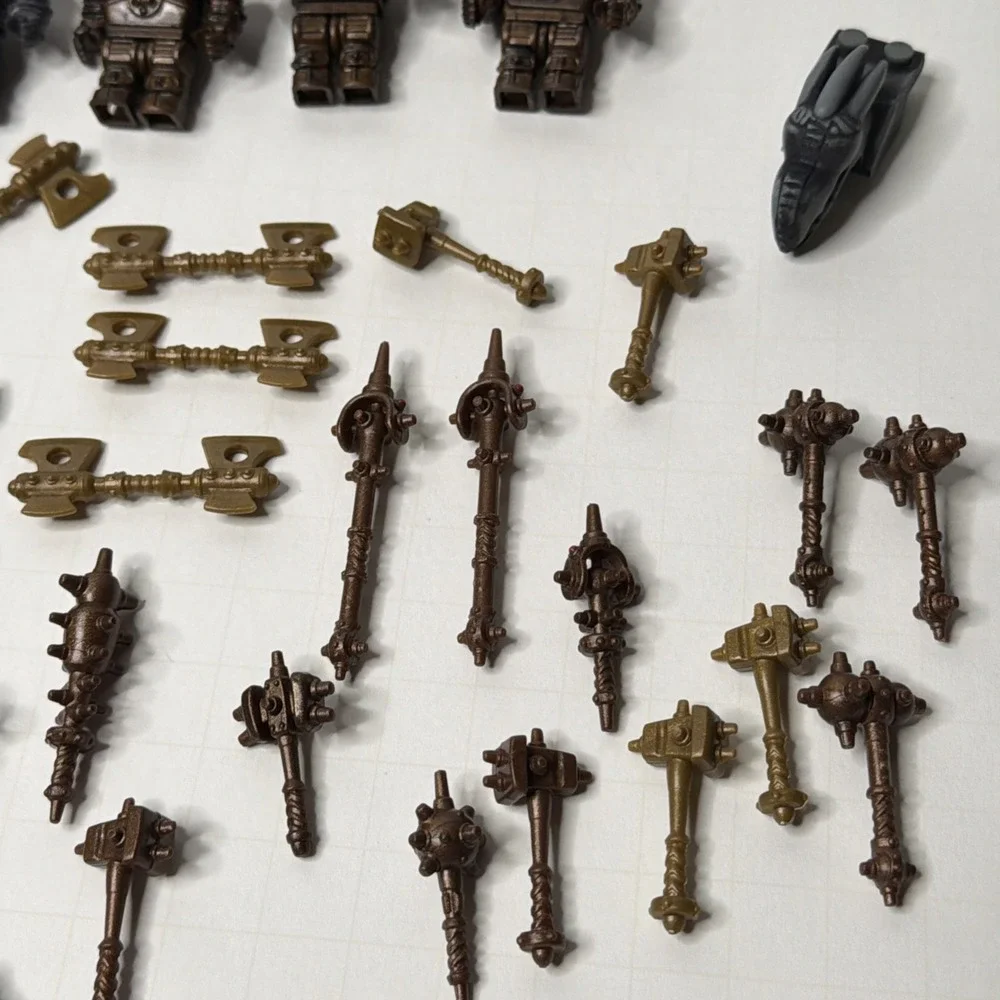 Mega Bloks Dragons Krystal Wars Knights 26 Minifigures /Weapons Accessories Lot